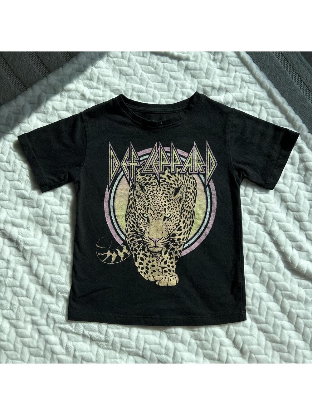 Black Def Leppard kids t-shirt with leopard graphic, size XS (4-5) #rockband